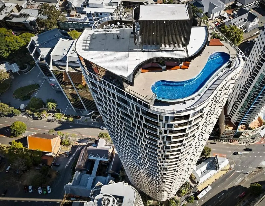 Resort-Style Living By The River Brisbane Apartment